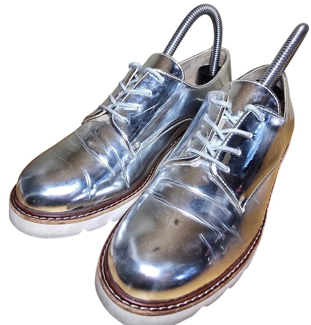 Rare Stuart Weitzman Silver Mirror Glass Metro Lace Up Oxfords Size 7 M